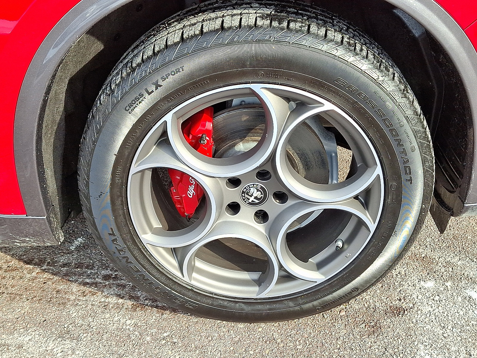 Used 2024 Alfa Romeo Stelvio Ti w/ Active Assist Plus Package image 8