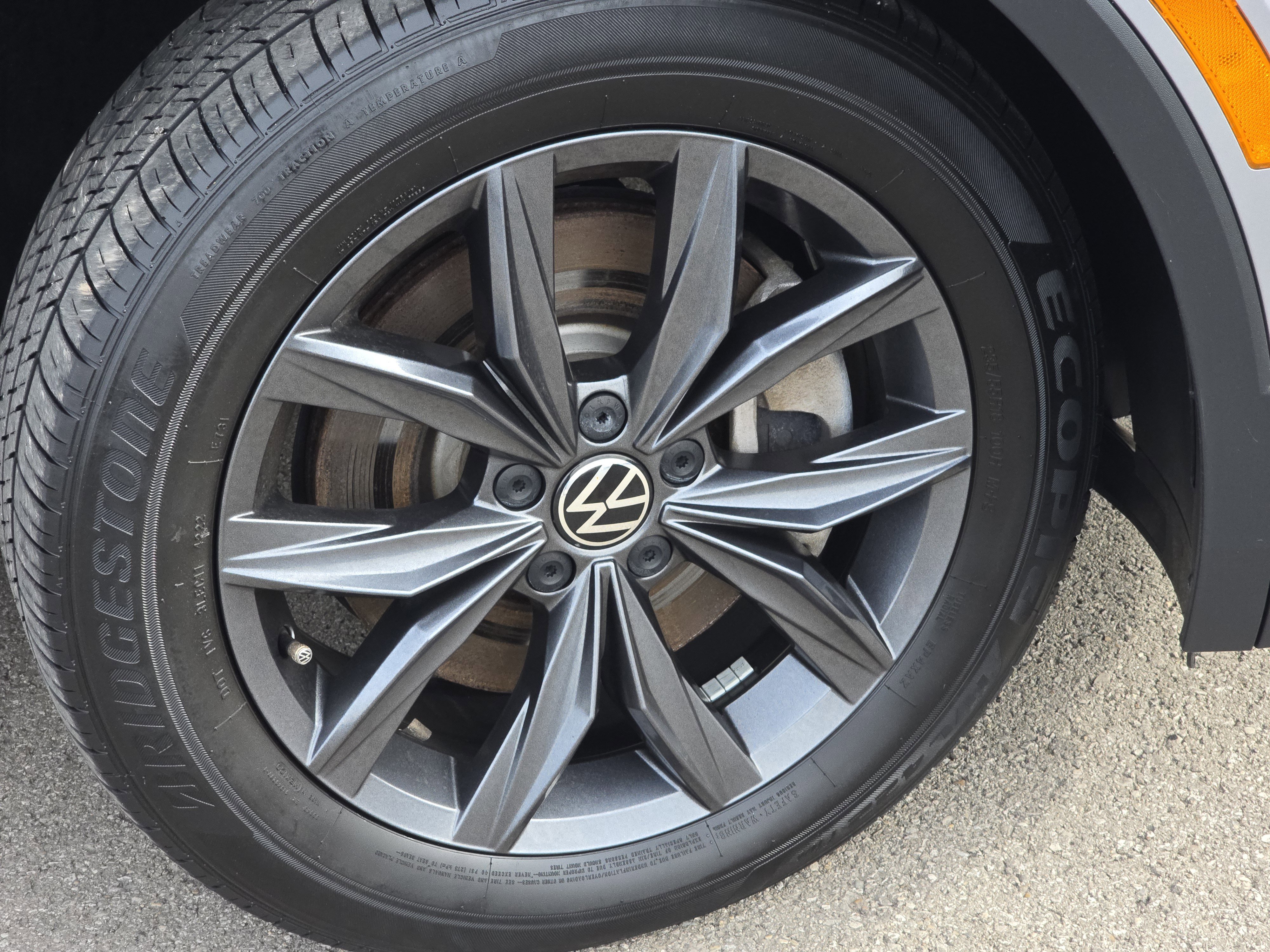 Certified 2023 Volkswagen Tiguan SE w/ Panoramic Sunroof Package AWD/4WD image 13