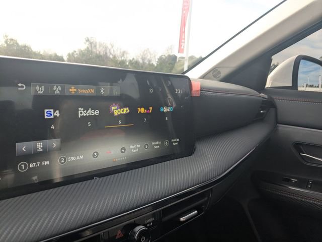 Used 2025 Nissan Kicks SR image 23