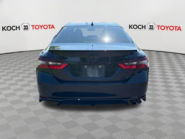 Certified 2023 Toyota Camry SE w/ Cold Weather Package AWD/4WD image 7