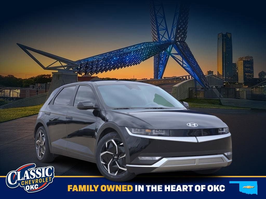 Used 2023 Hyundai Ioniq 5 SE image 1