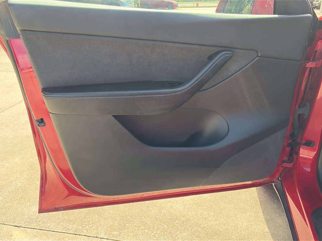 Used 2021 Tesla Model Y Long Range AWD/4WD image 10