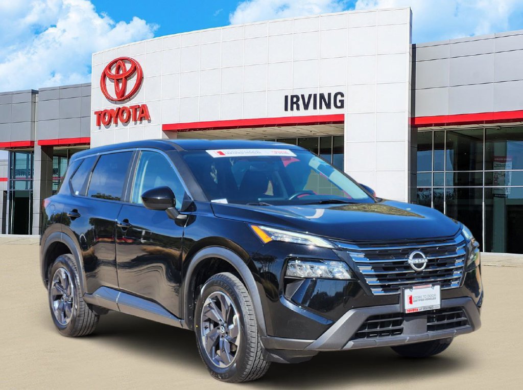 Used 2024 Nissan Rogue SV FWD image 2