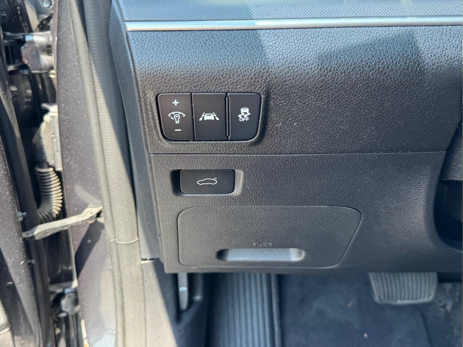 Used 2021 Kia K5 LXS AWD/4WD image 18