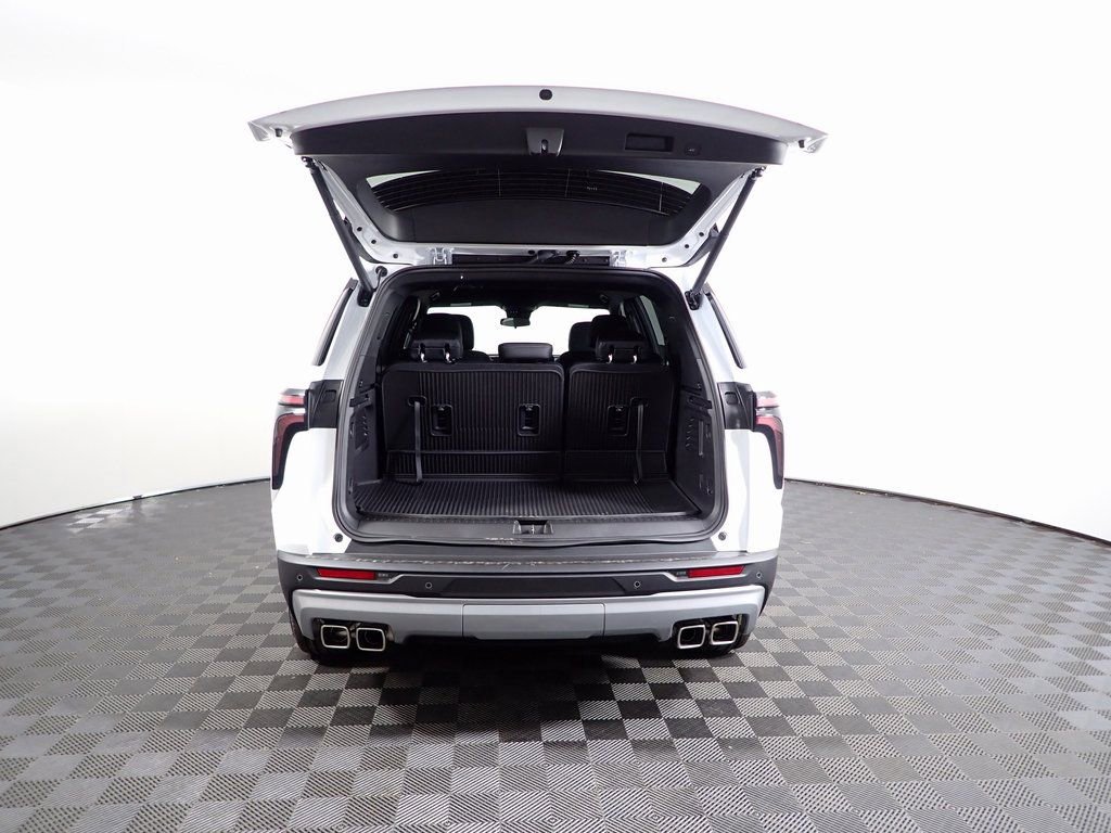 New 2026 Chevrolet Traverse LT w/ LPO, Floor Liner Package image 12