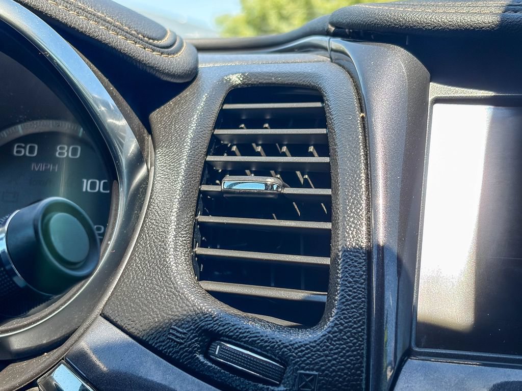 Used 2017 Chevrolet Impala Premier FWD image 25