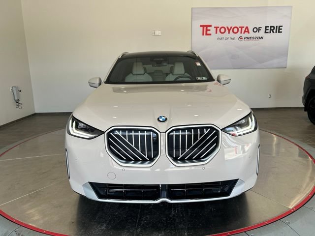Used 2025 BMW X3 xDrive30i w/ Premium Package AWD/4WD image 2