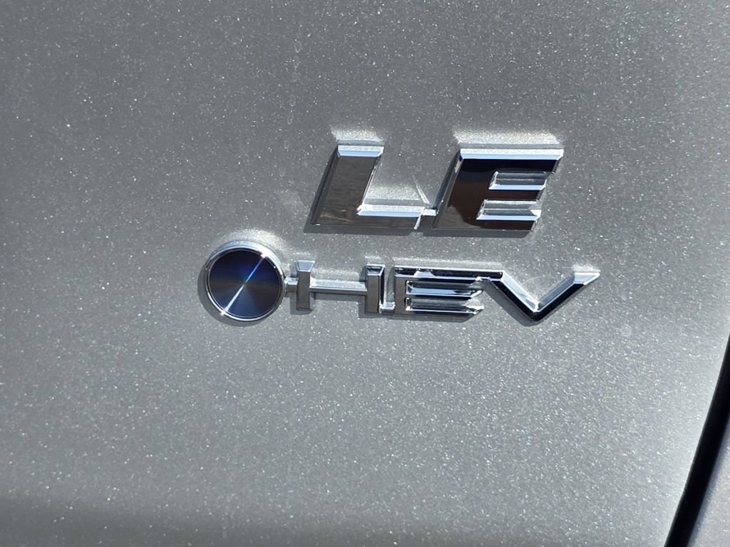 Certified 2025 Toyota RAV4 LE AWD/4WD image 18
