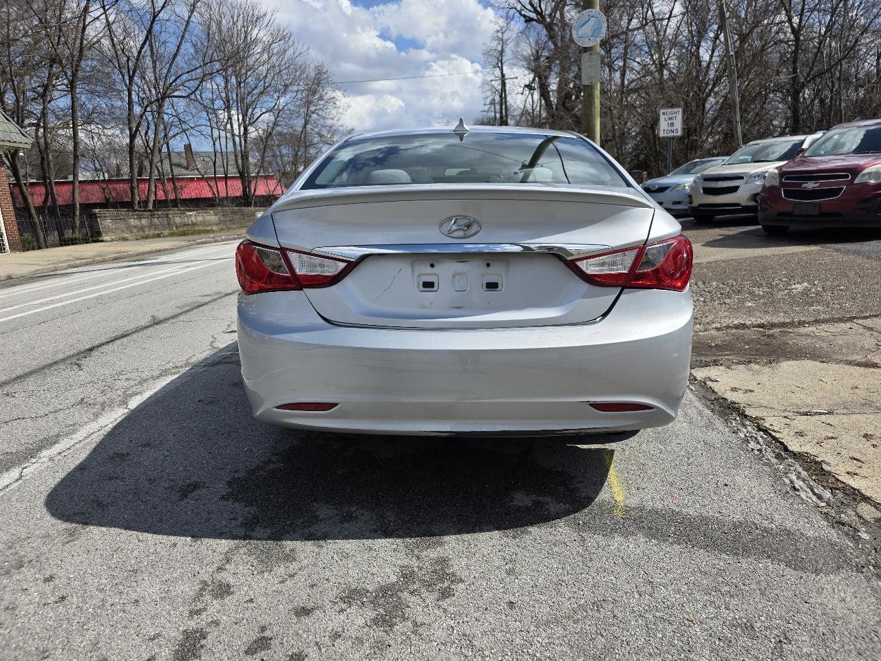 Used 2013 Hyundai Sonata GLS w/ Popular Equipment Pkg image 4