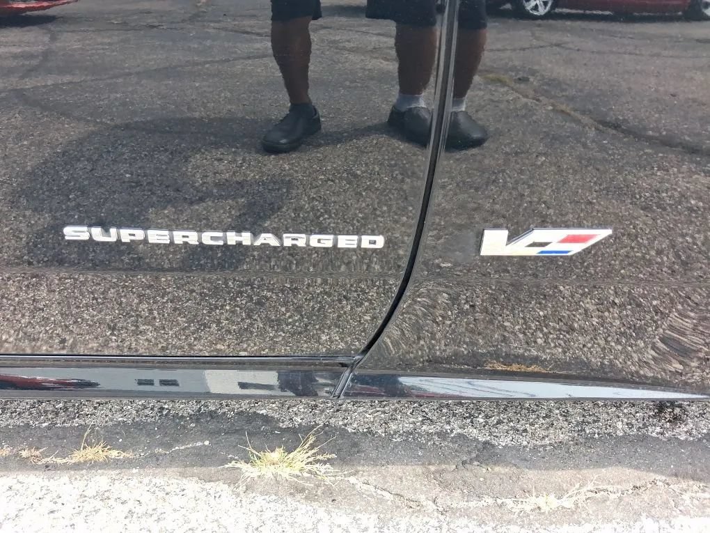 Used 2006 Cadillac XLR V RWD image 26