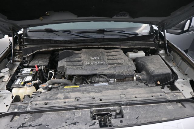 Used 2018 Nissan Titan PRO-4X w/ Pro-4x Convenience Package AWD/4WD image 12