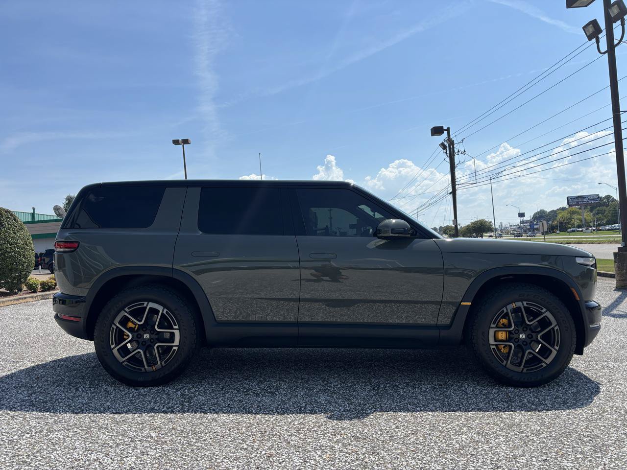 Used 2027 Rivian R2 Performance Dual AWD/4WD image 7
