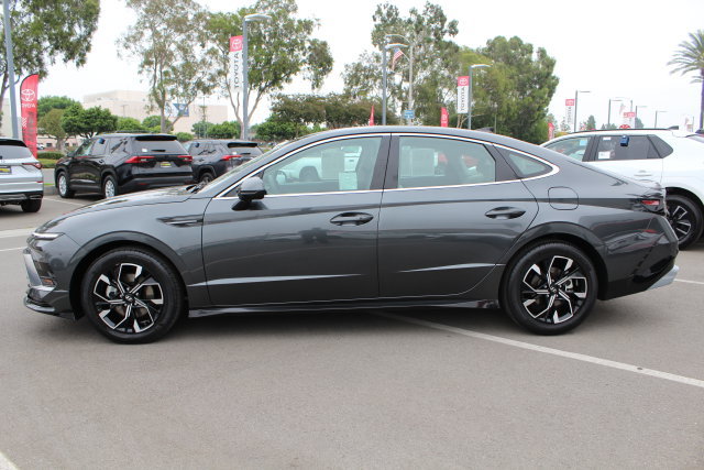 Used 2024 Hyundai Sonata SEL FWD image 7