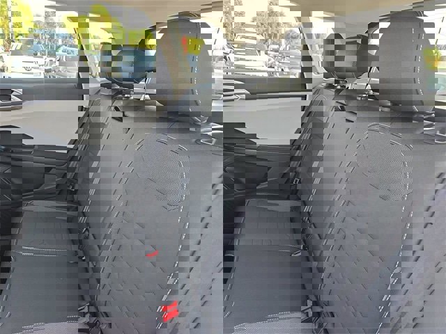 New 2025 Volkswagen Taos SE image 10