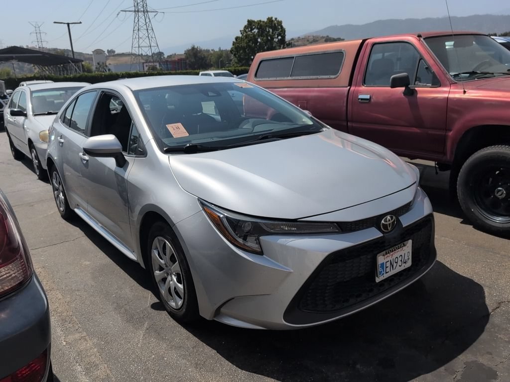 Certified 2021 Toyota Corolla LE FWD image 3