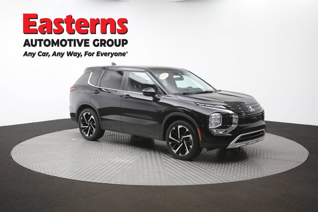 Used 2024 Mitsubishi Outlander SE AWD/4WD image 48