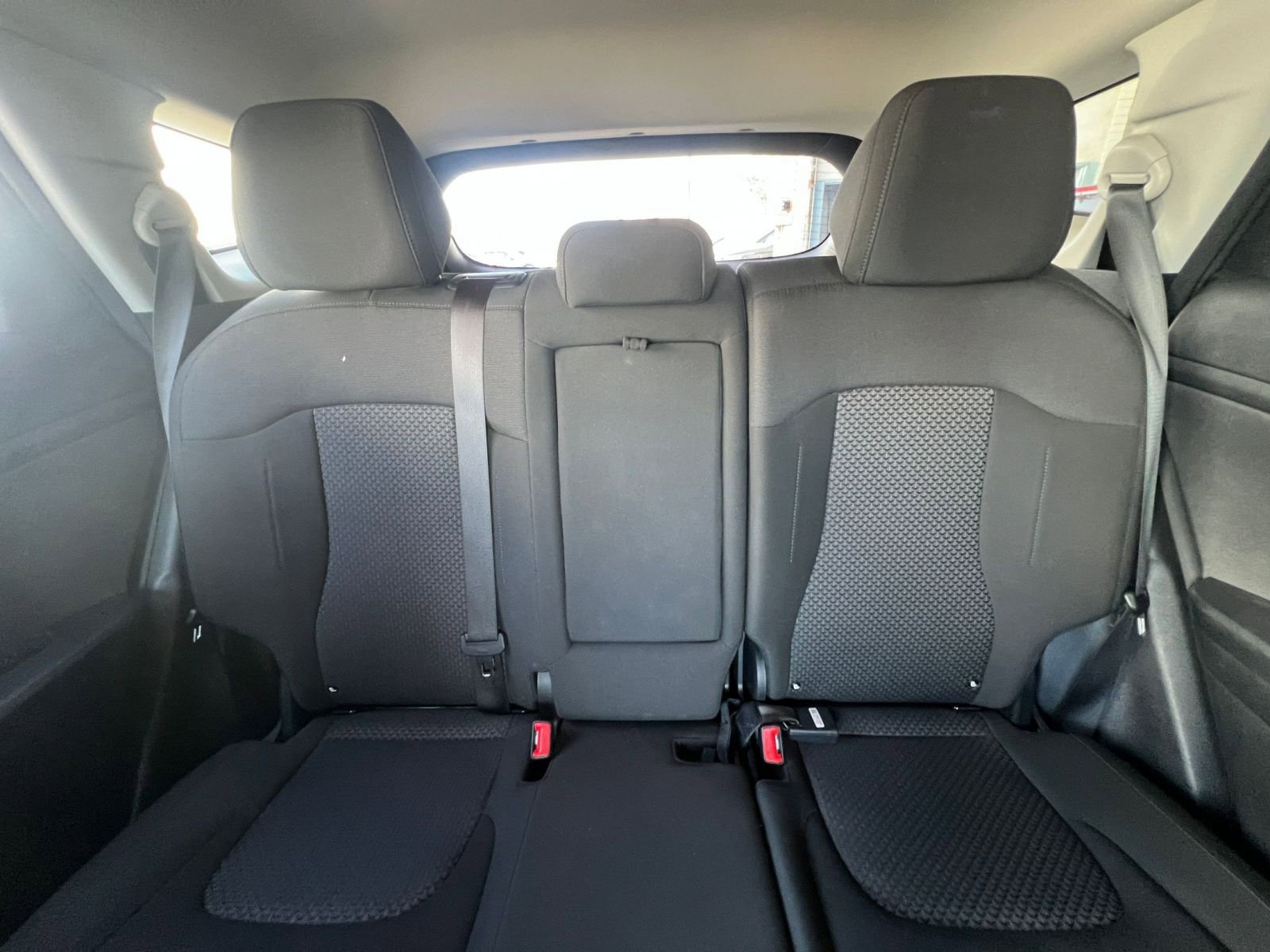 Used 2025 Kia Sportage LX FWD image 38