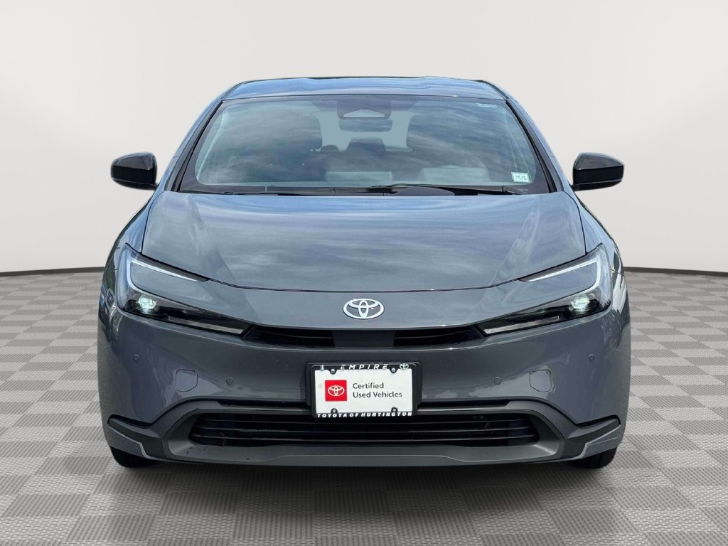 Certified 2025 Toyota Prius LE AWD/4WD image 2