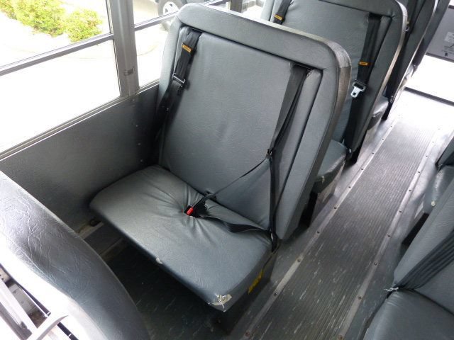 Used 2007 Chevrolet Express 3500 w/ School Bus Package RWD image 27