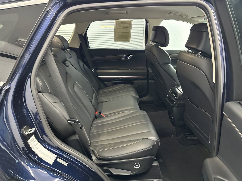 Used 2024 Genesis GV80 2.5T AWD/4WD image 17