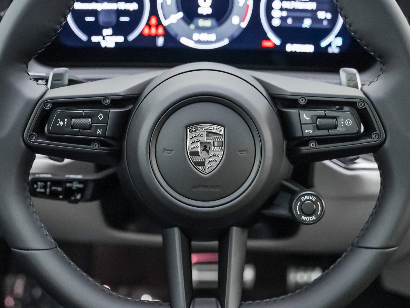 New 2026 Porsche Cayenne Turbo image 17