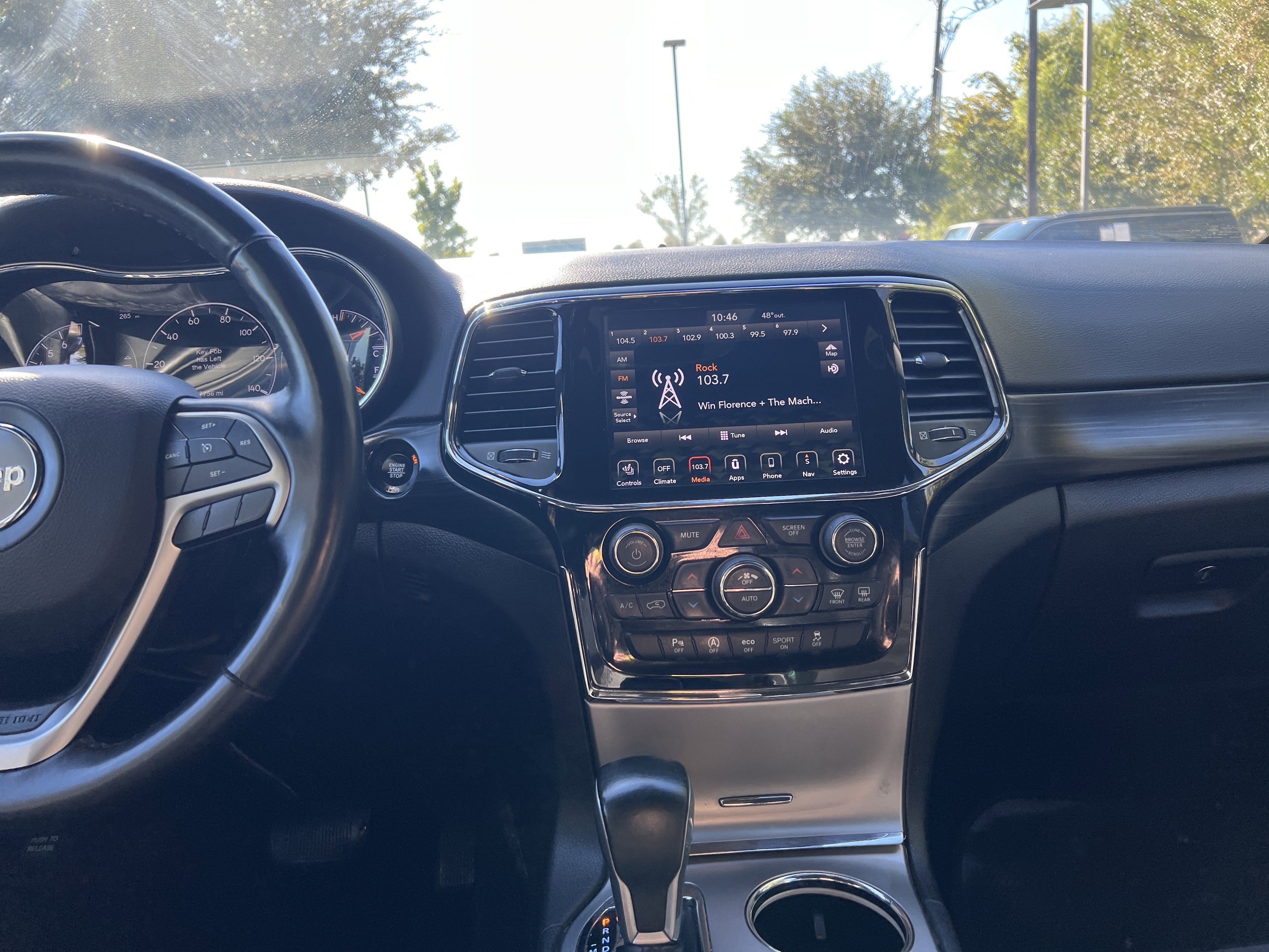 Used 2021 Jeep Grand Cherokee Laredo X image 28