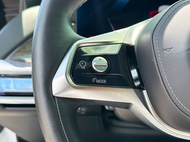 Used 2025 BMW i7 eDrive50 w/ Premium Package RWD image 36