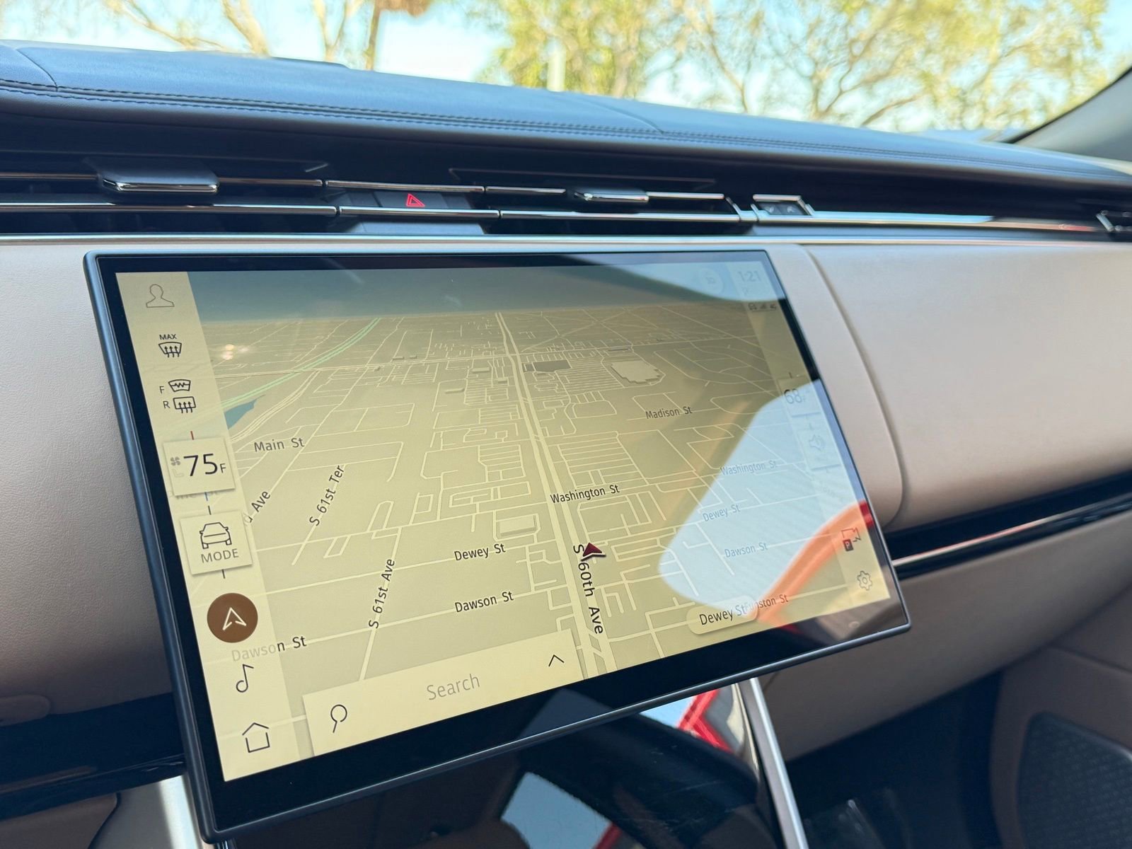 Used 2024 Land Rover Range Rover Long Wheelbase Autobiography image 22