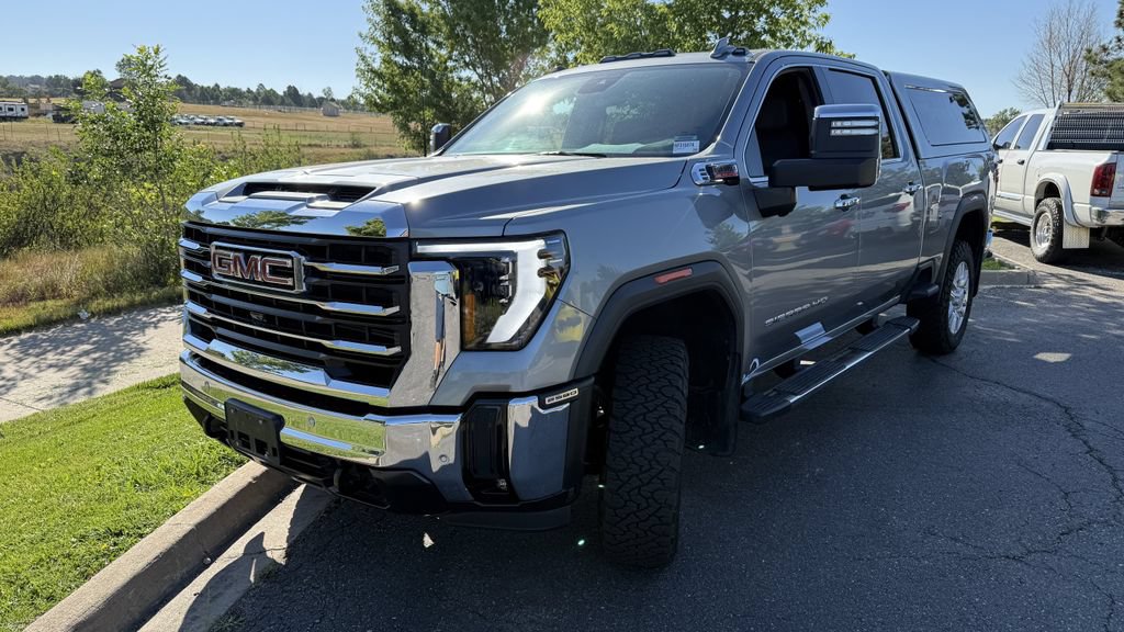 Used 2024 GMC Sierra 2500 SLT w/ SLT Premium Package AWD/4WD image 2