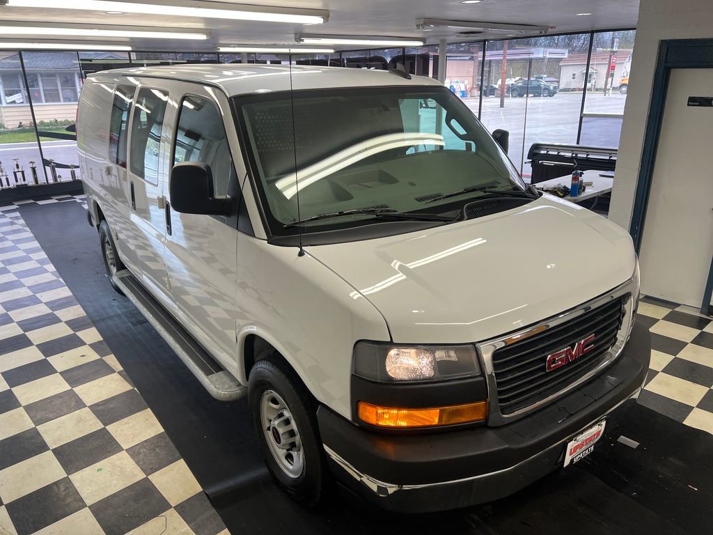 Used 2024 GMC Savana 2500 w/ Driver Convenience Package RWD image 16