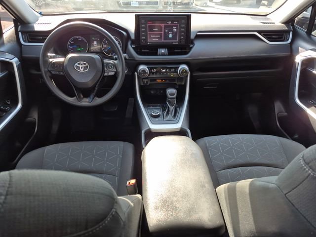 Used 2021 Toyota RAV4 XLE w/ Carpet Mat Package (TMS) AWD/4WD image 17