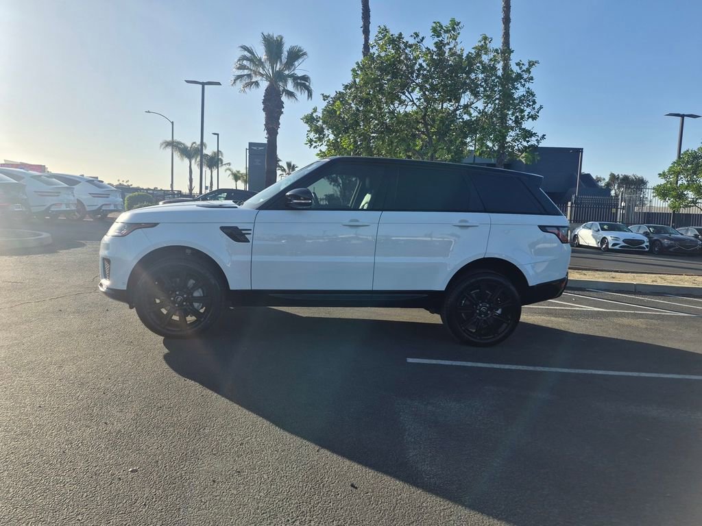 Used 2022 Land Rover Range Rover Sport HSE Silver Edition image 4