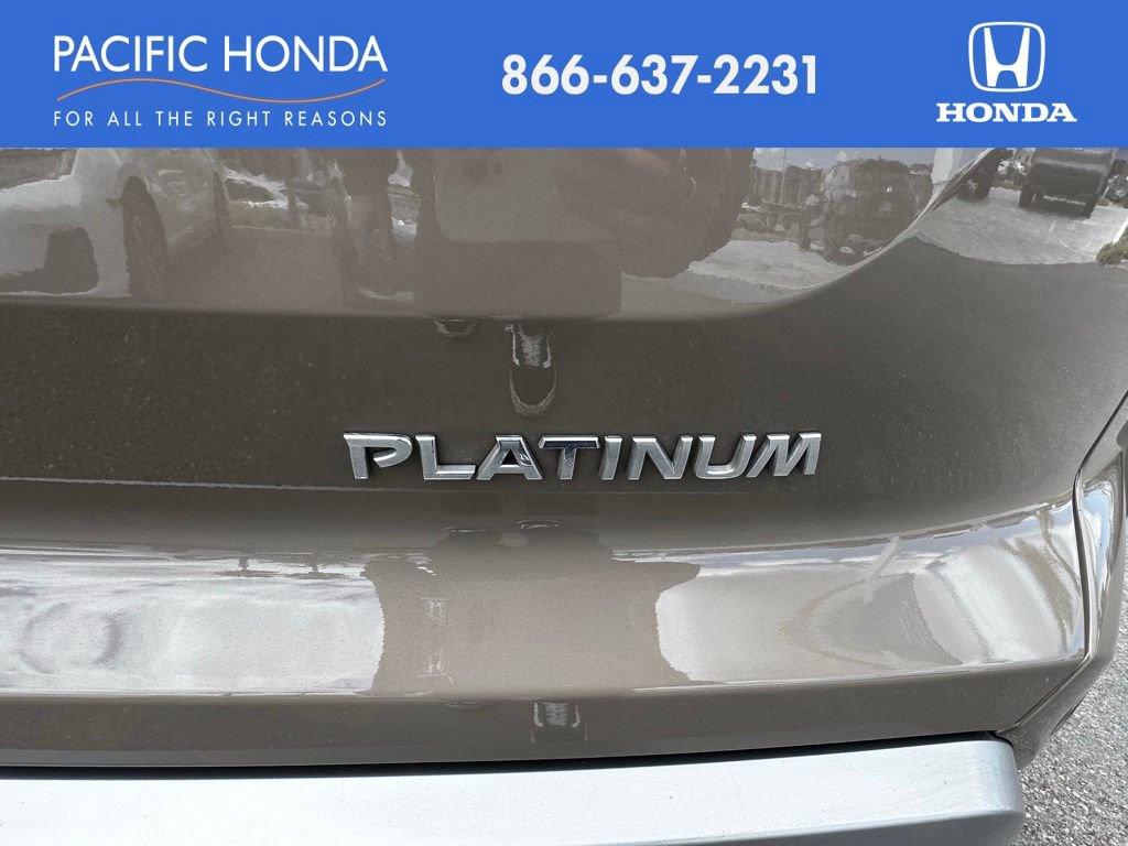 Used 2023 Nissan Pathfinder Platinum FWD image 9