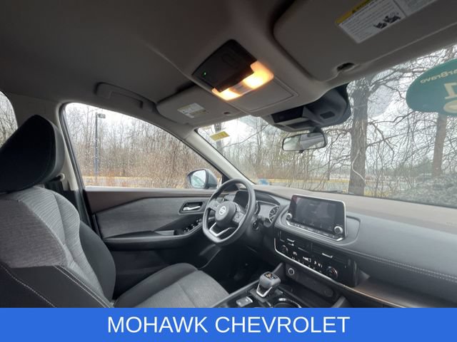 Used 2021 Nissan Rogue SV AWD/4WD image 14