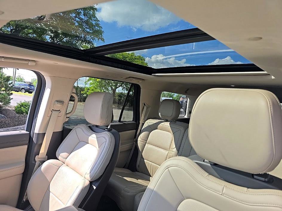 Used 2024 Lincoln Navigator Premiere image 26