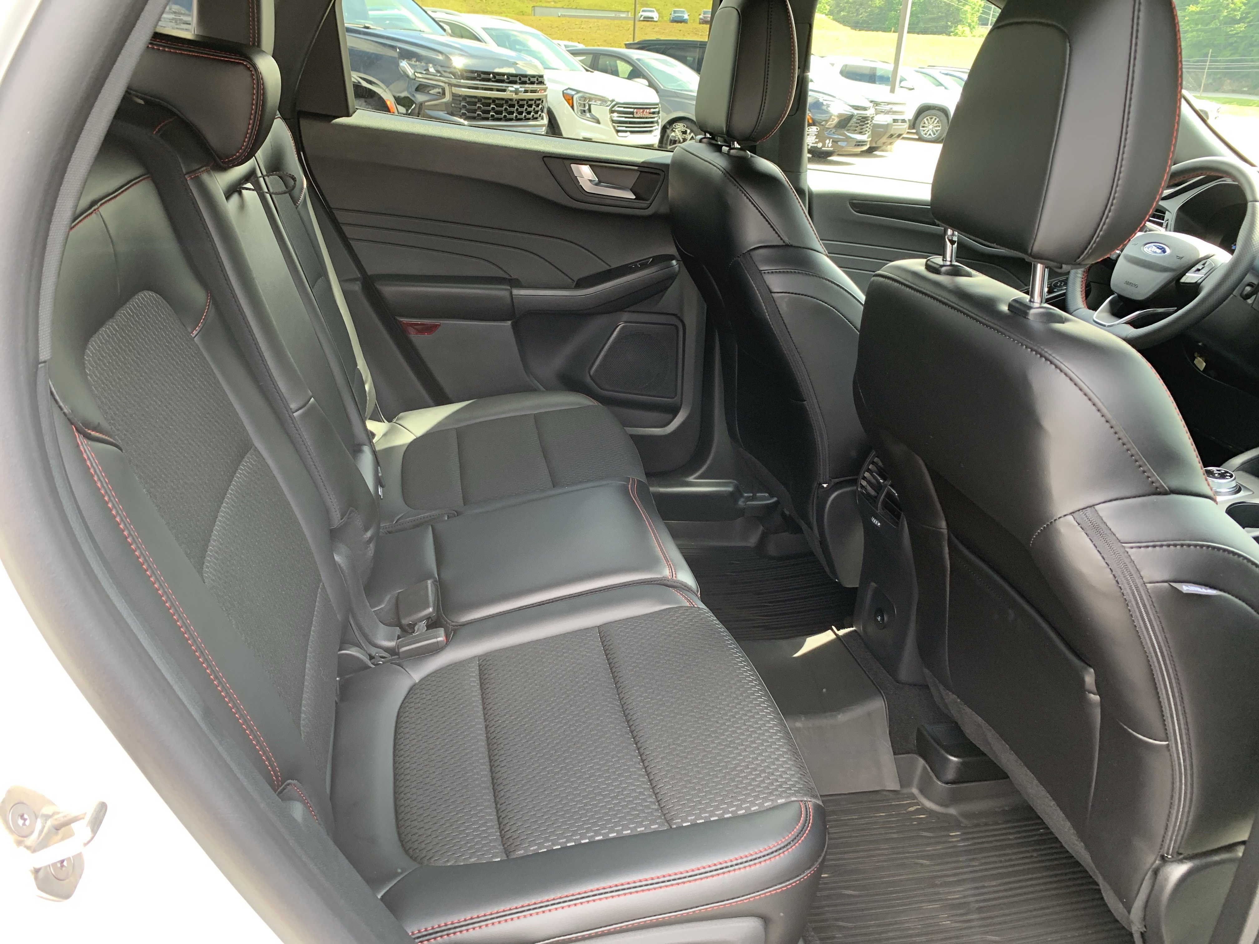 Used 2025 Ford Escape ST-Line Elite AWD/4WD image 41