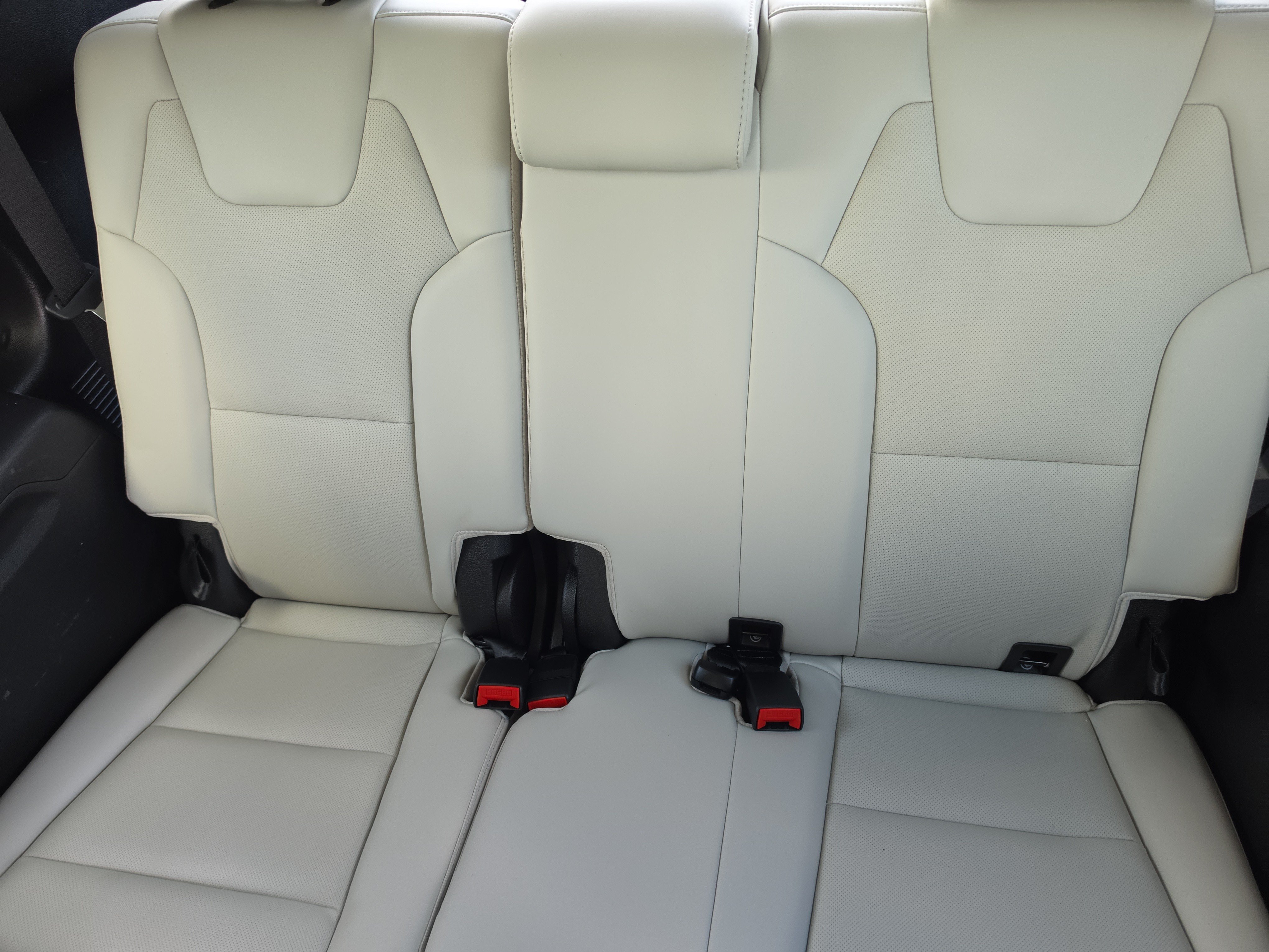 Certified 2024 Kia Telluride S w/ S Sunroof Package AWD/4WD image 16