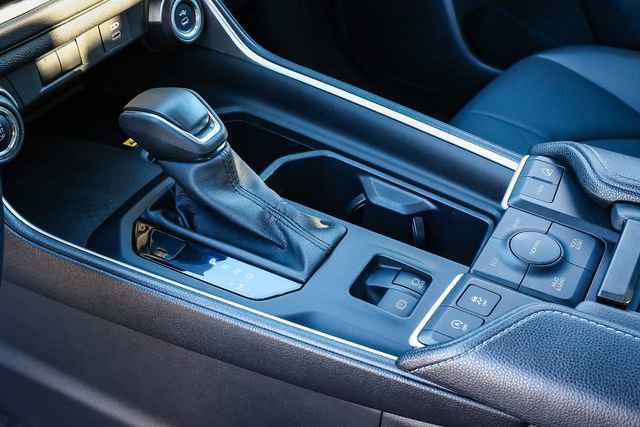 Used 2025 Toyota Grand Highlander AWD image 21