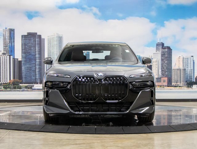 New 2026 BMW 760i xDrive w/ Executive Package AWD/4WD image 3