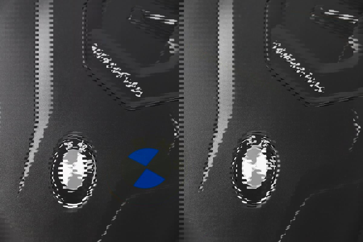 Used 2022 BMW 330i xDrive Sedan w/ M Sport Package image 19