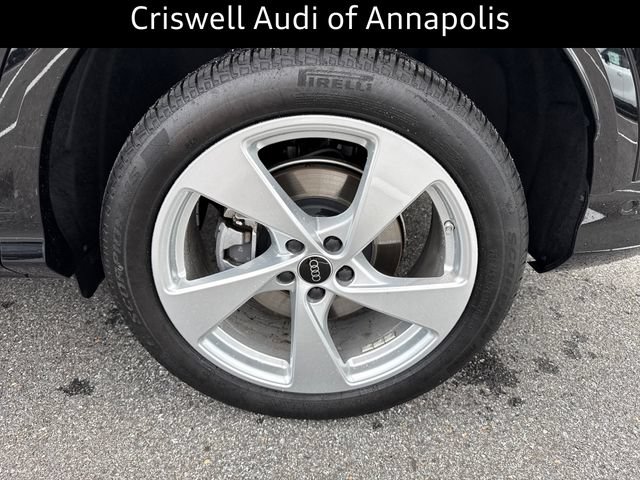 Certified 2025 Audi Q5 Premium Plus w/ Premium Plus AWD/4WD image 12