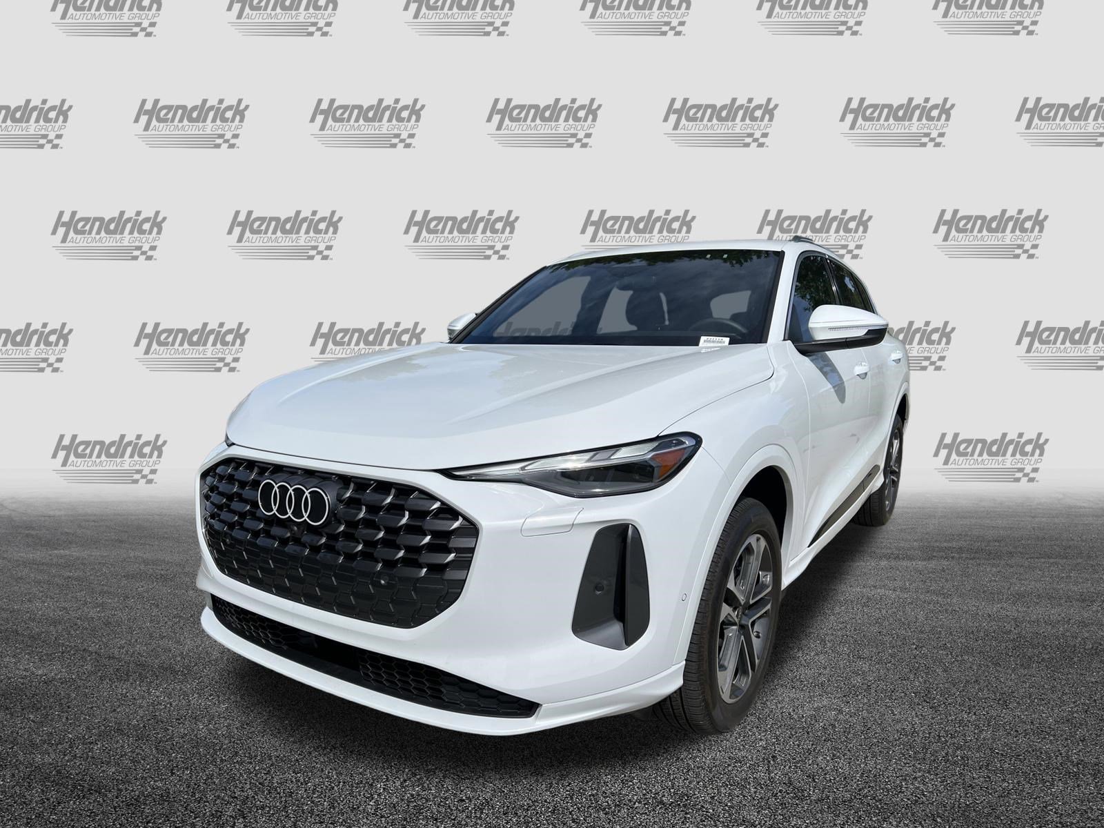 Used 2025 Audi Q5 Premium w/ Convenience Package AWD/4WD image 6