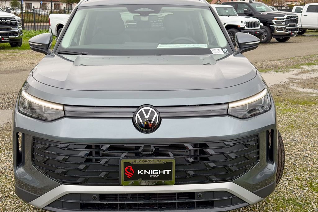 New 2026 Volkswagen Tiguan SE image 4