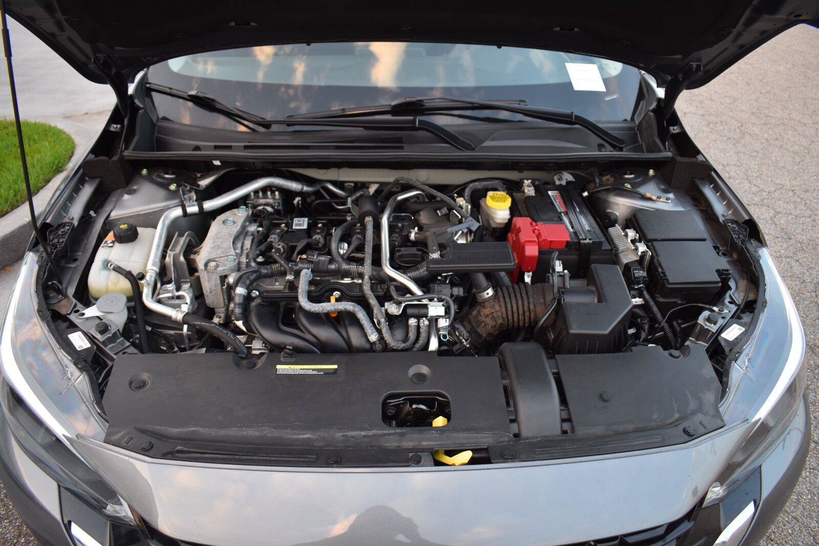 Used 2025 Nissan Sentra S FWD image 17
