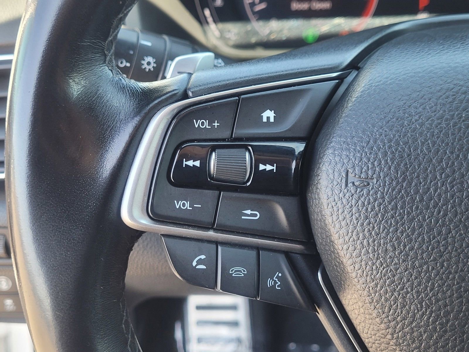 Used 2020 Honda Accord Sport image 25