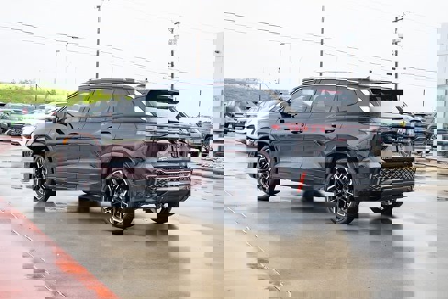 New 2026 Volkswagen Tiguan SEL R-Line image 4