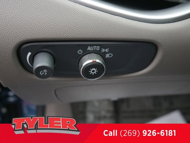 Used 2025 Chevrolet Malibu LT image 24