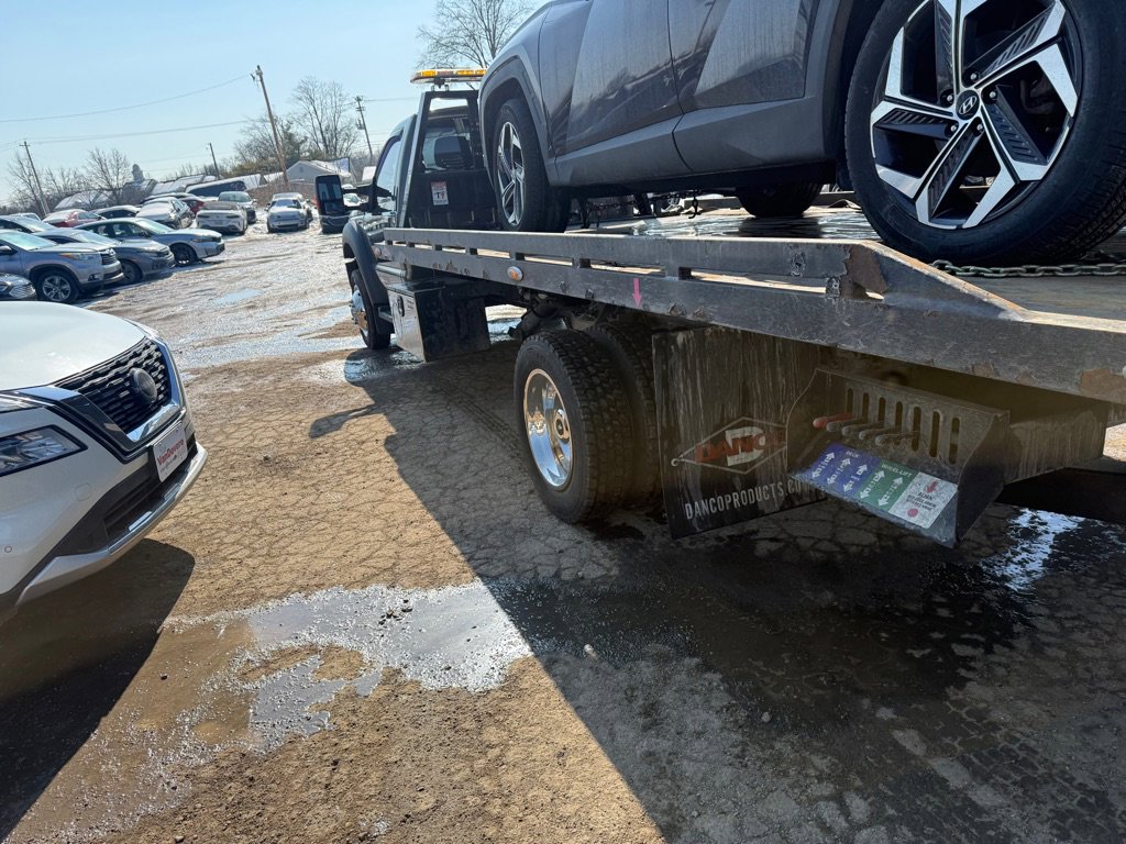 Used 2016 Ford F550 2WD Regular Cab Super Duty image 6