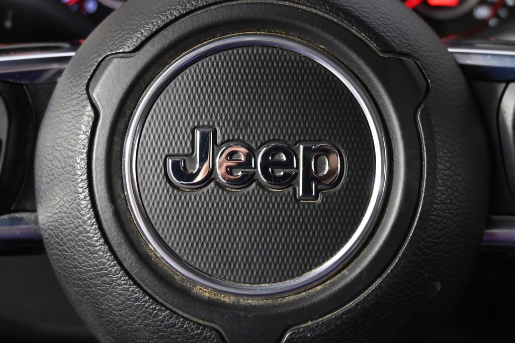 Used 2020 Jeep Gladiator Rubicon AWD/4WD image 38