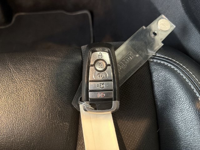 Used 2020 Ford Edge ST w/ Cold Weather Package AWD/4WD image 32